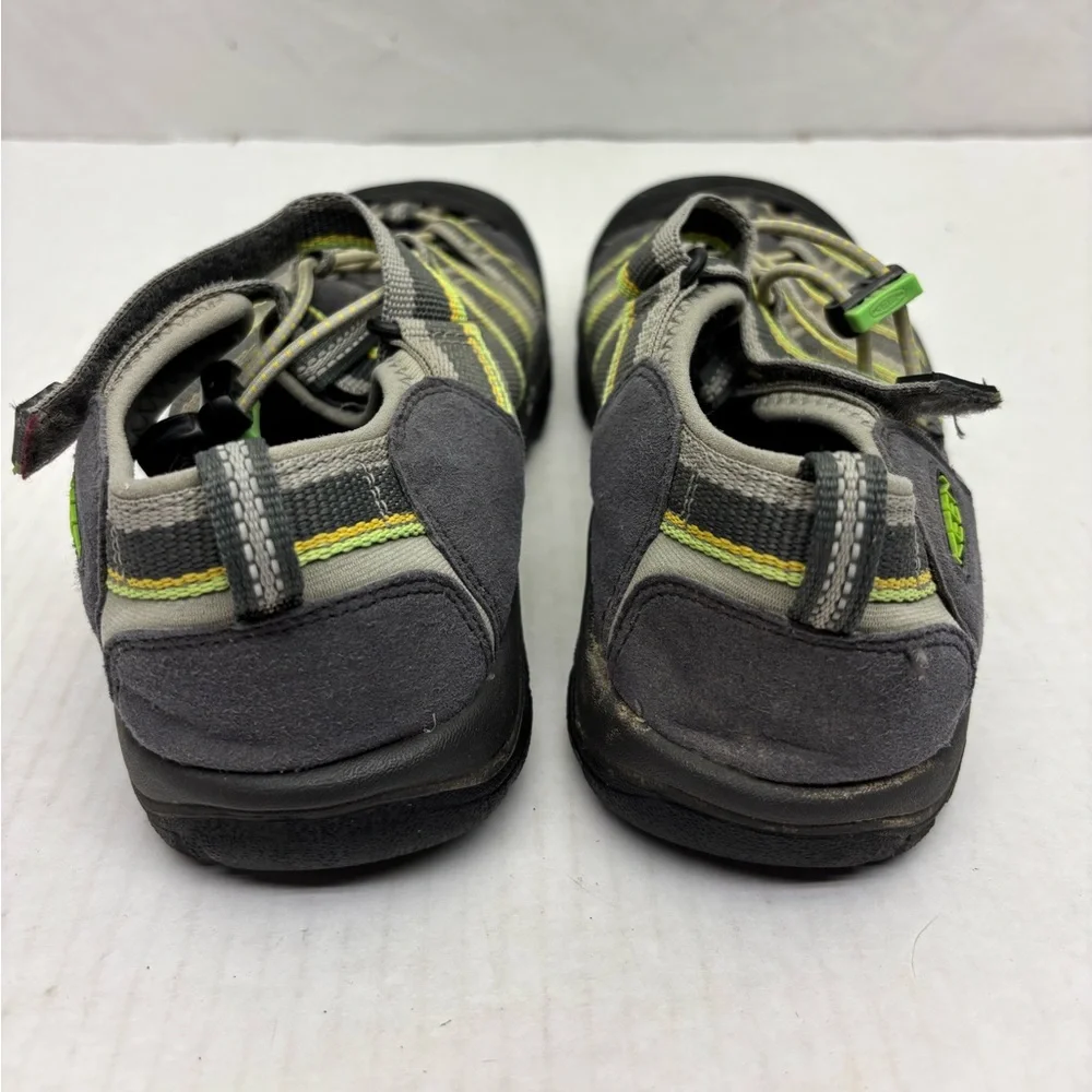Keen Kids Gray and Lime Outdoor Strappy Sandals, SZ 4 big boy, box 23